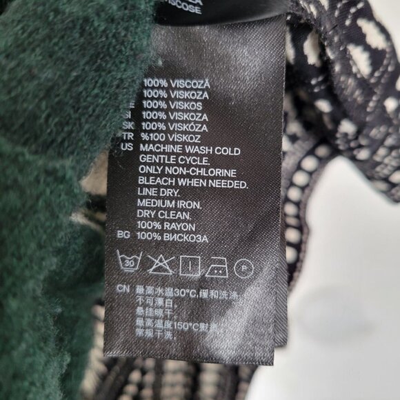 H&M Black White Stripe Geometric Long Sleeve Deep Key Hole Back Shift Dress 12 - Picture 12 of 13